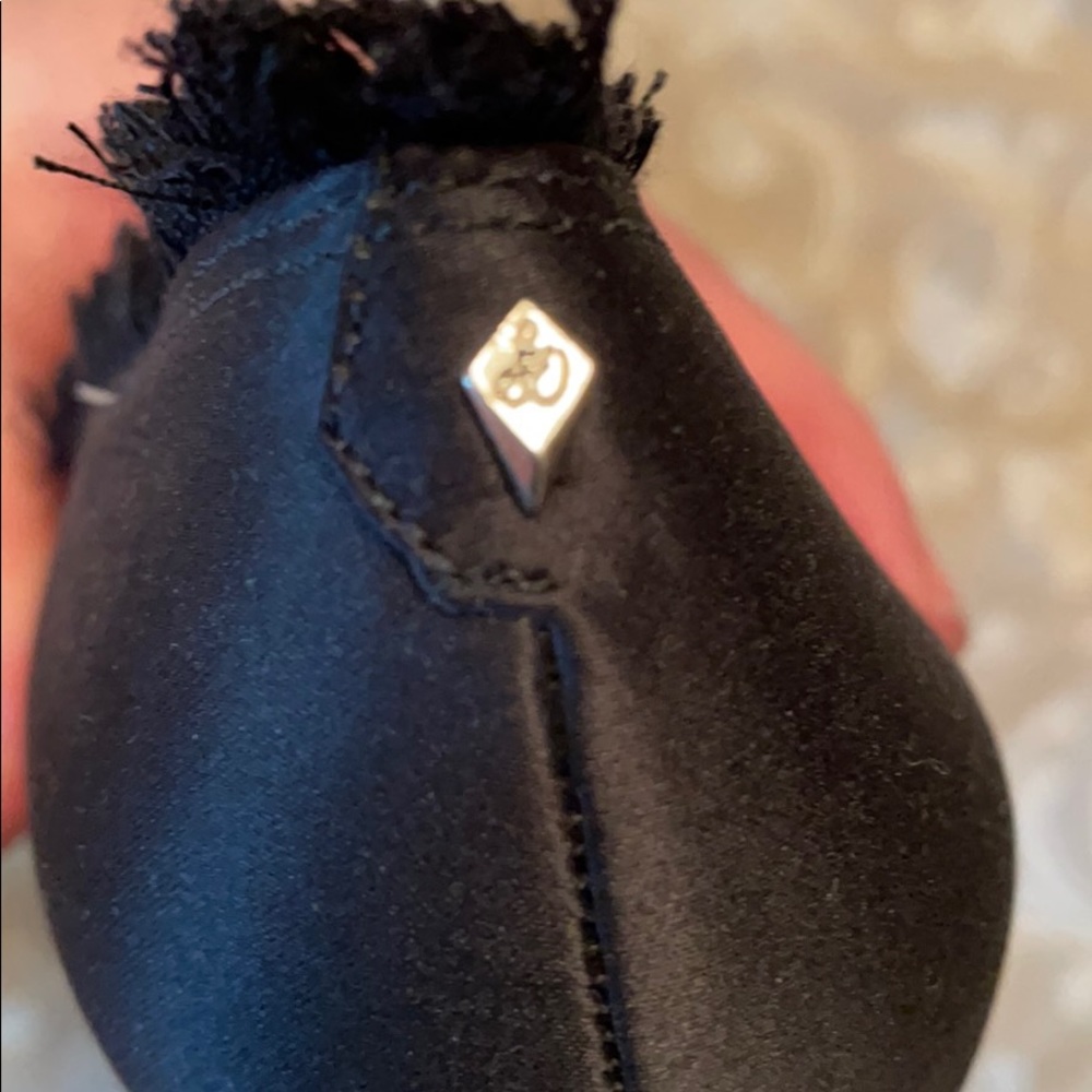 Unique Sam Edelman Black Pumps - Picture 5 of 7